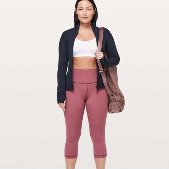 Lululemon Align Crop *21"
Misty Merlot - Picture 1 of 5